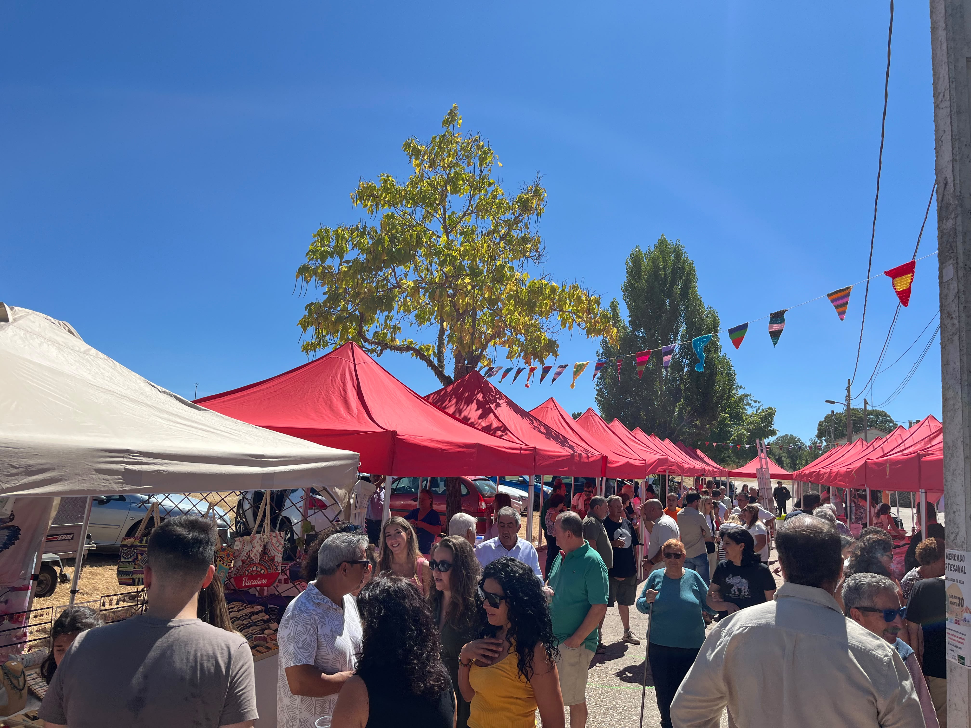 Mercado Artesanal de Carbajosa 2026: fecha, horario y actividades